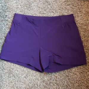 Calia by Carrie Underwood shorts